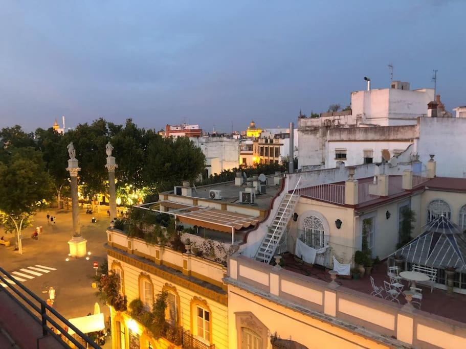 Apartamento En Sevilla Centro Con Vistas A La Plaza Alameda De Hercules - Hasta 6 Personas Bagian luar foto