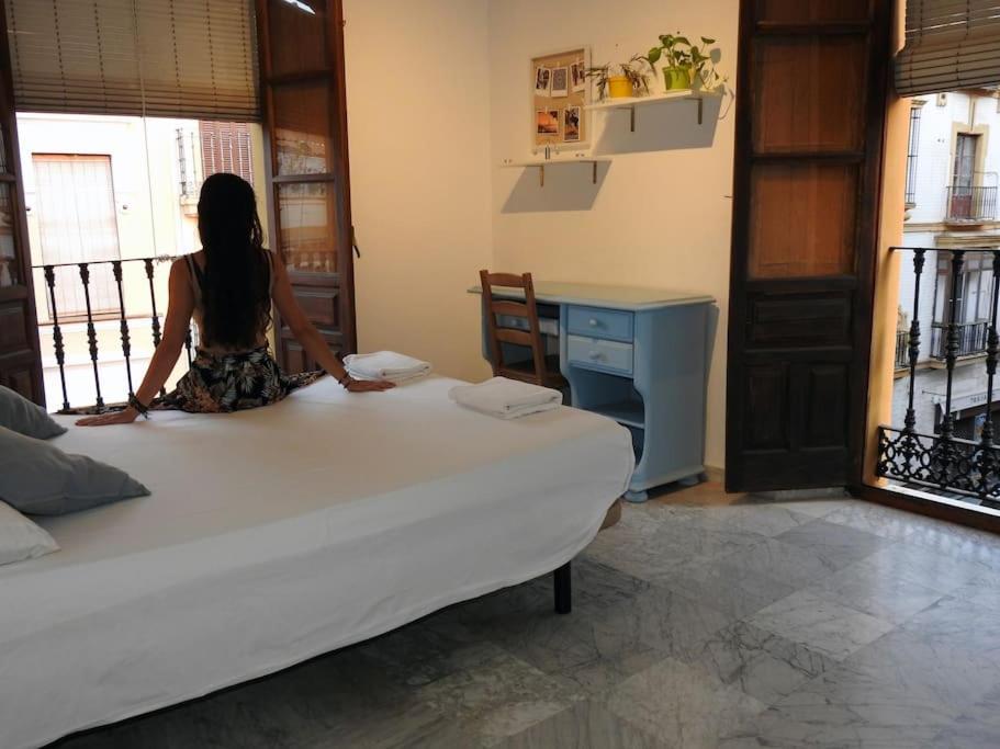Apartamento En Sevilla Centro Con Vistas A La Plaza Alameda De Hercules - Hasta 6 Personas Bagian luar foto